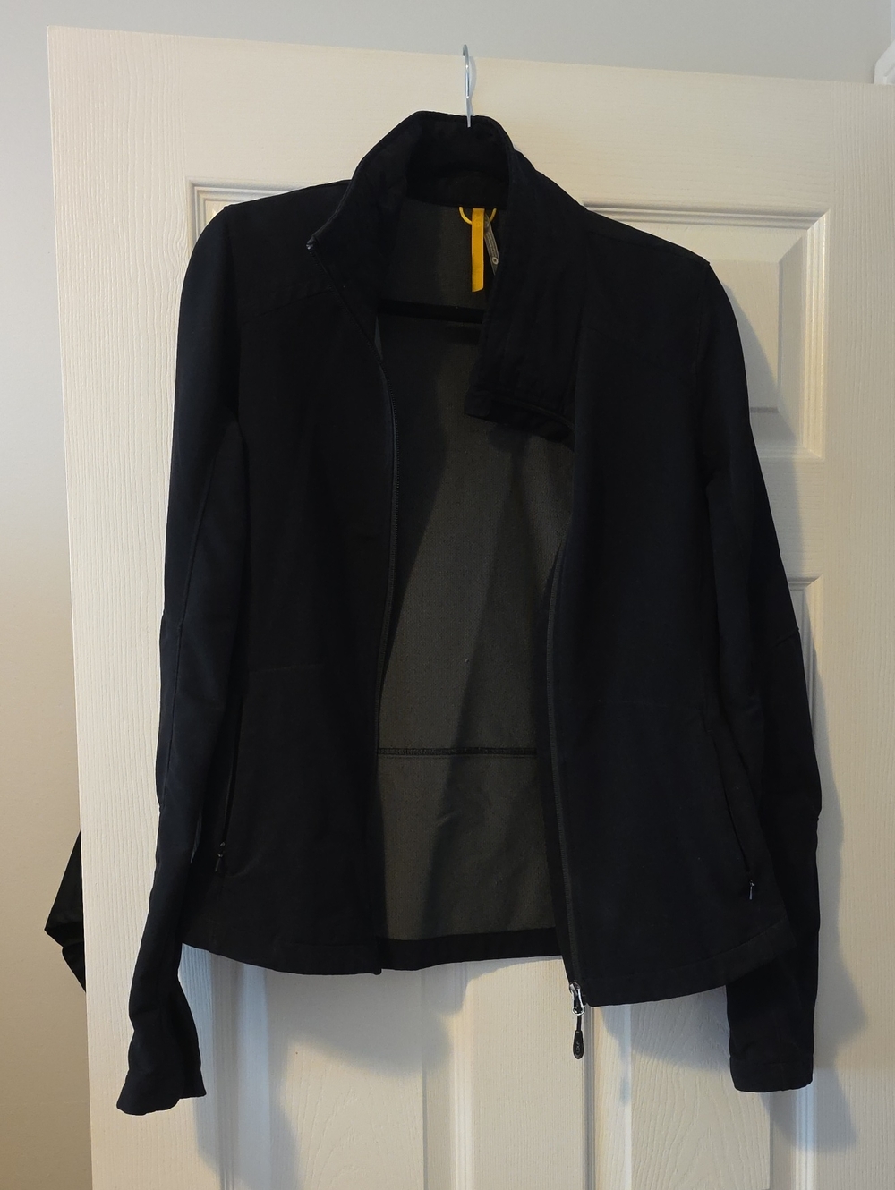 Lole Black Lightweight Jacket with Yellow Pull Tab